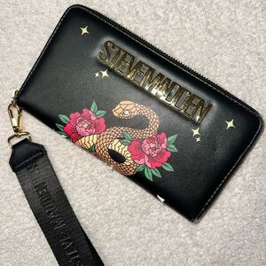 Steve Madden Black Wallet w wristlet